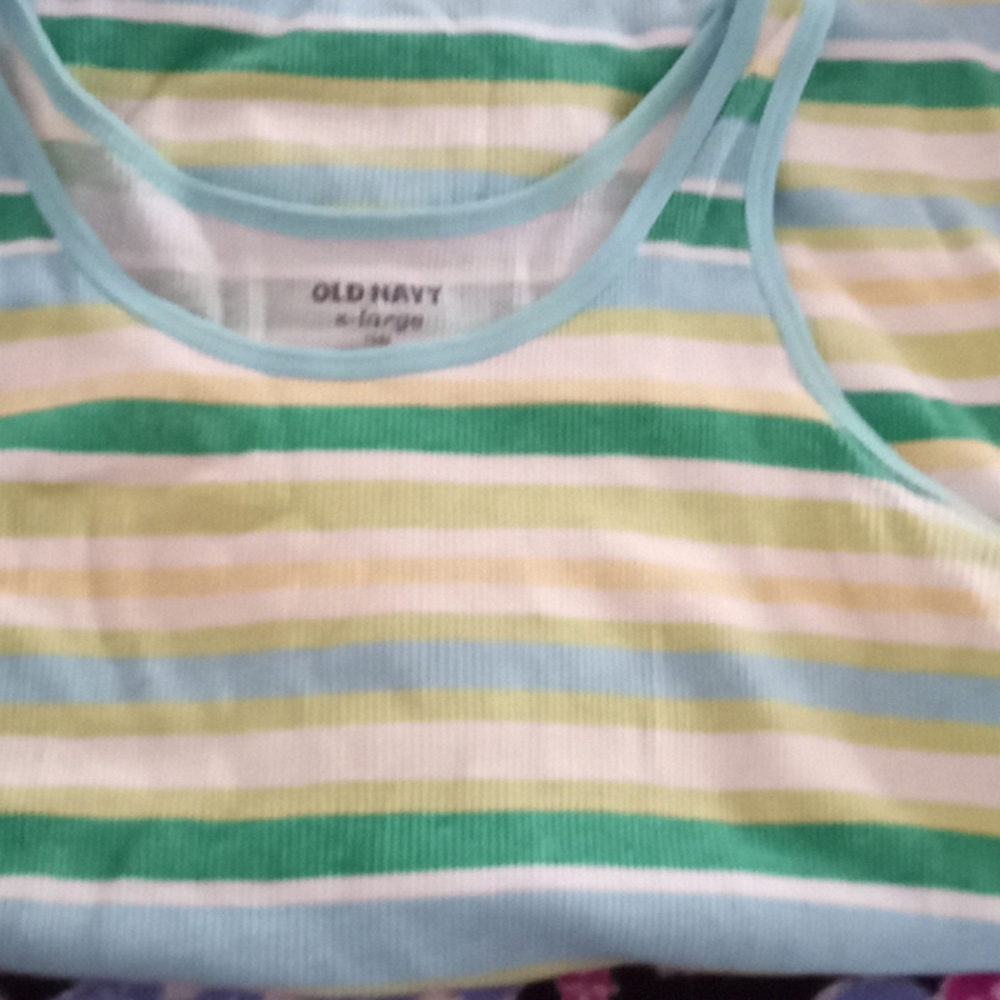 Tank top - Picture 2 of 3